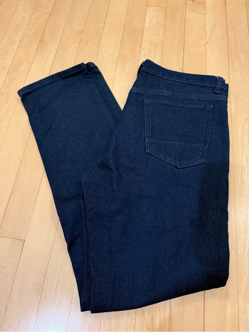 Banana Republic 33x32 Slim Traveler Jeans